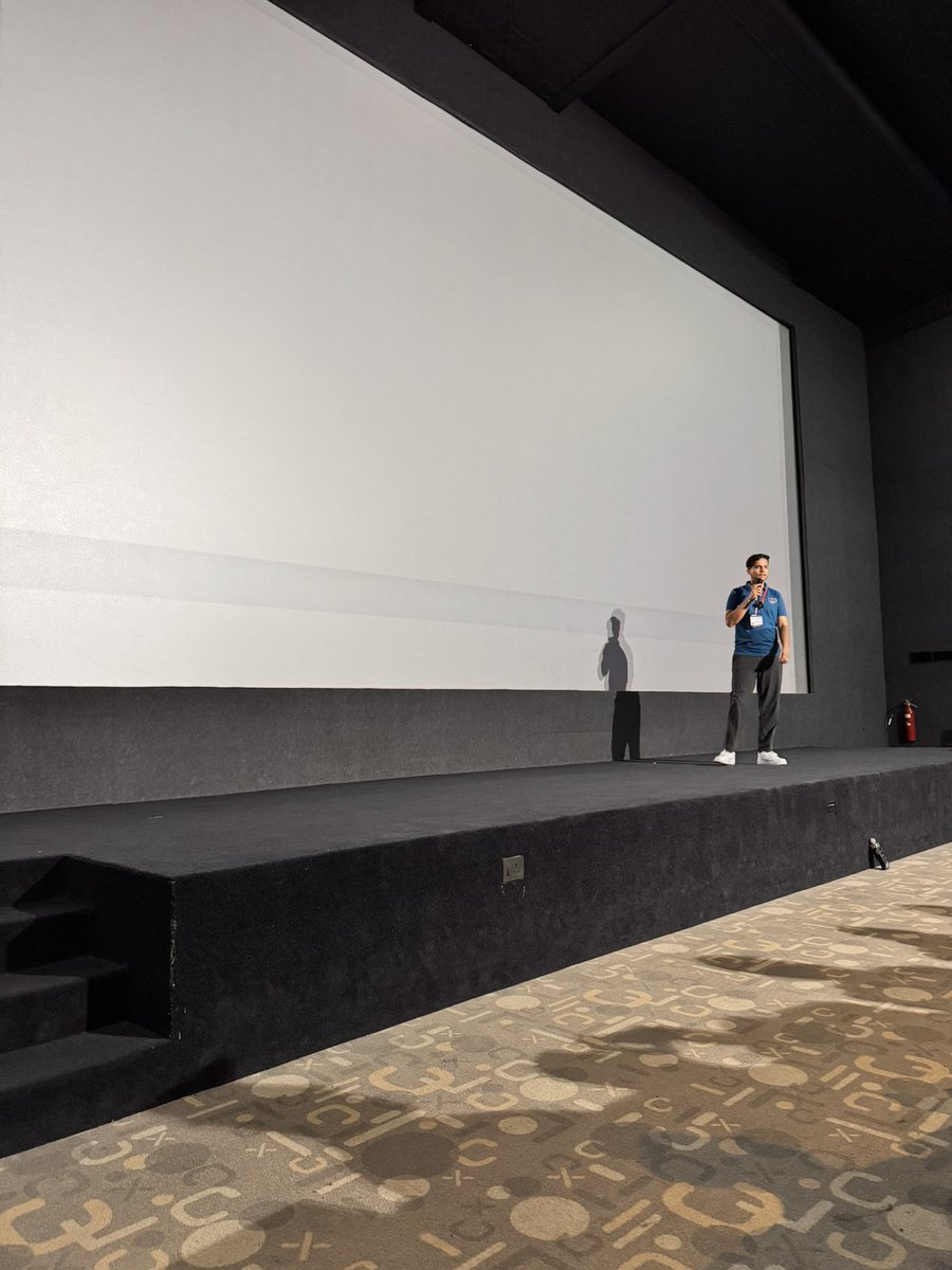 ramiyengar's tweet photo. eEBPF and #Cilium talk by Sakar at #DevOpsKathmandu https://t.co/52kQKghnKN