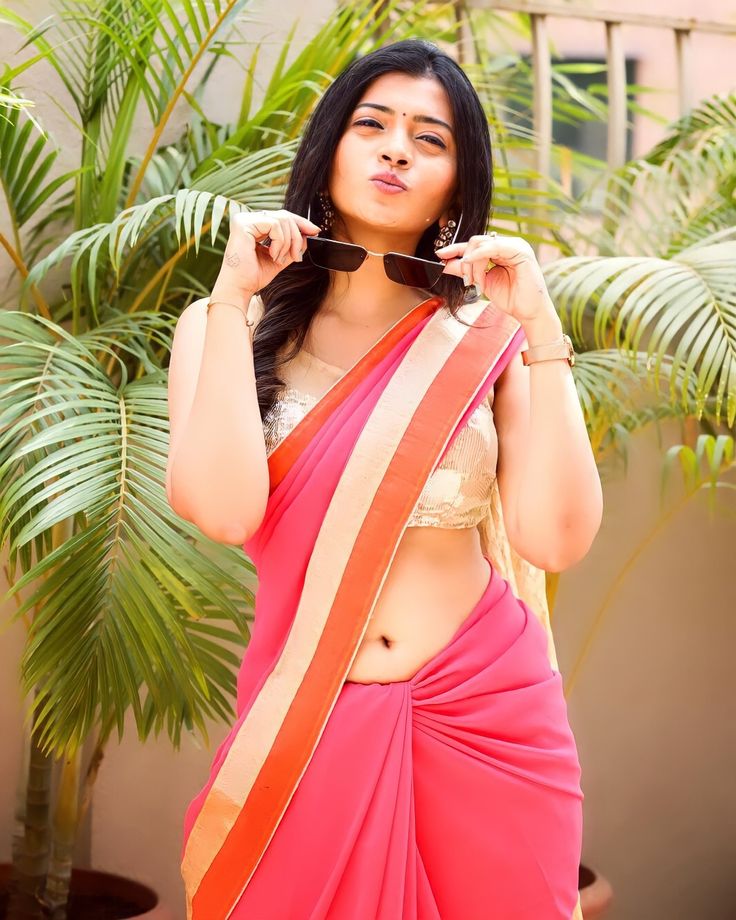 LastofAlpha1's tweet photo. #PriyaBapat #ShivaniSurve #IshaKeskar #RuchiraJadhav
Beautiful https://t.co/hihnUKc2qW