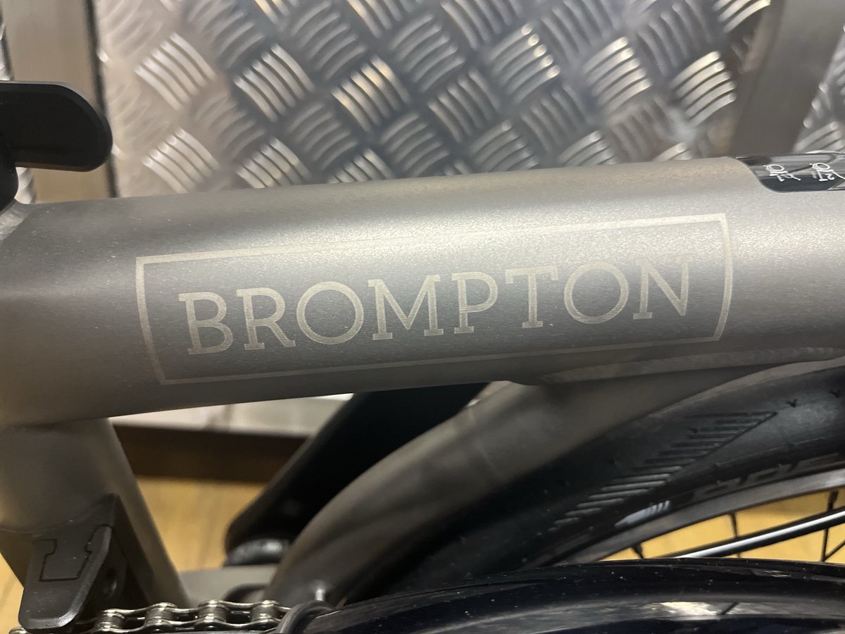 tobe8131's tweet image. BROMPTON    TLine入荷しました
#サイクルショップヨシダ
#BROMPTON 
#TLine
#入荷