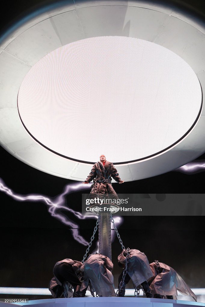 Lsglobal_'s tweet photo. This gettyimage of her screams POWER.

ROCKSTAR LISA COACHELLA 
#LISACHELLA #Coachella2025 https://t.co/4yiUf11KG2