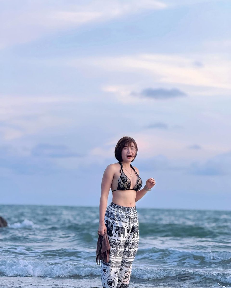 nes2589z's tweet photo. ทั้งร้อนทั้งอ้วน #ทะเล #sea https://t.co/uDmINVkiLb