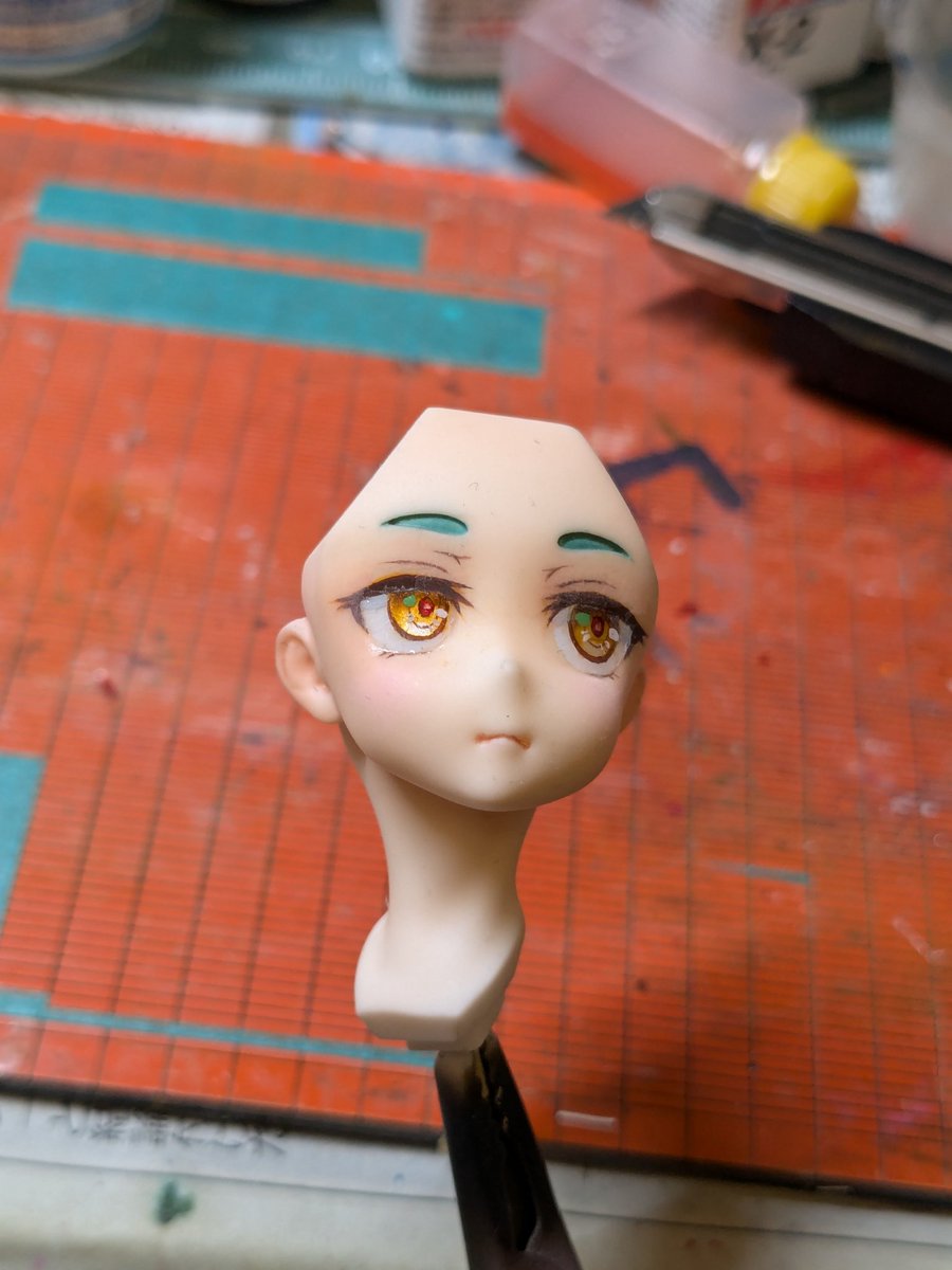 お顔でけた