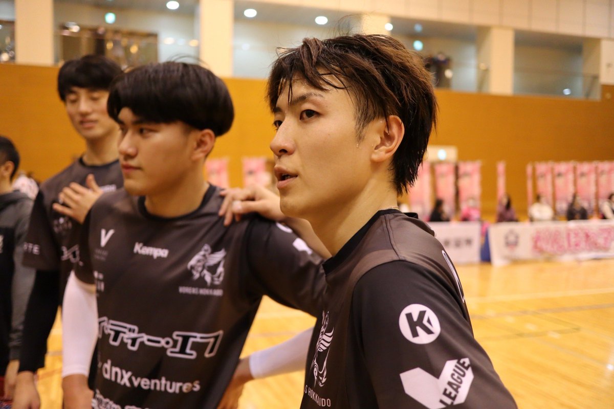 この6年間どうもお世話になりました。
僕が北海道に来た最初の年以来、日本にいる兄のように、タクヤは僕を本当に助けてくれました！
別れは惜しいですが、きっともっといい選手になって、未来のコートで会えると信じています！
今までありがとうございました､これからお互いに頑張りましょう💪
#謝謝