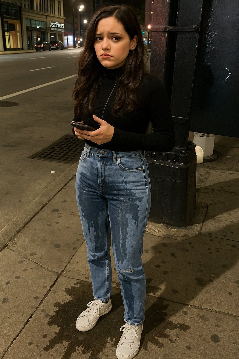 Jenna Ortega 💦💦