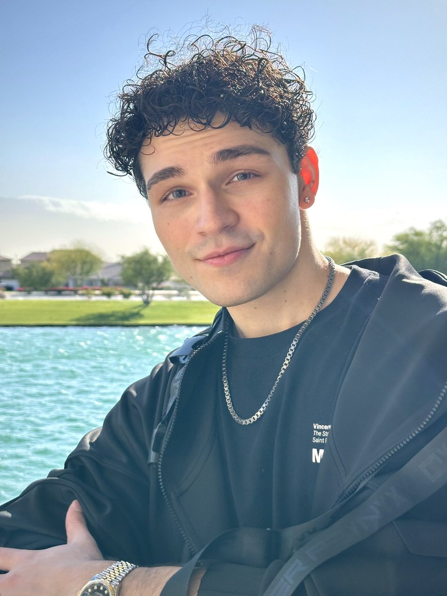 Coachella WK2 Ray 🌴