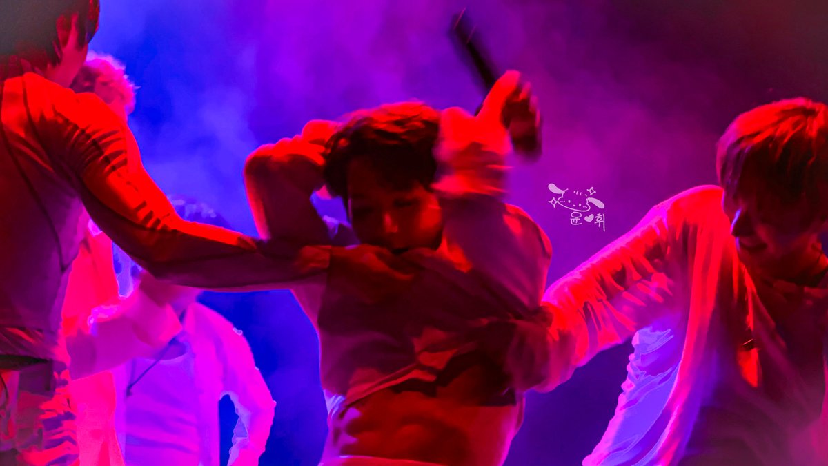 4.12.2025 CHICAGO GEONU

<a href="/JUSTB_Official/">JUST B Official</a> 
<a href="/JUSTB_twt/">JUST B</a> 

#JUSTB #JUSTB_WORLD_TOUR #JUSTB_TOUR_2025 #GEONU #저스트비 #ONLYB #건우 #이건우