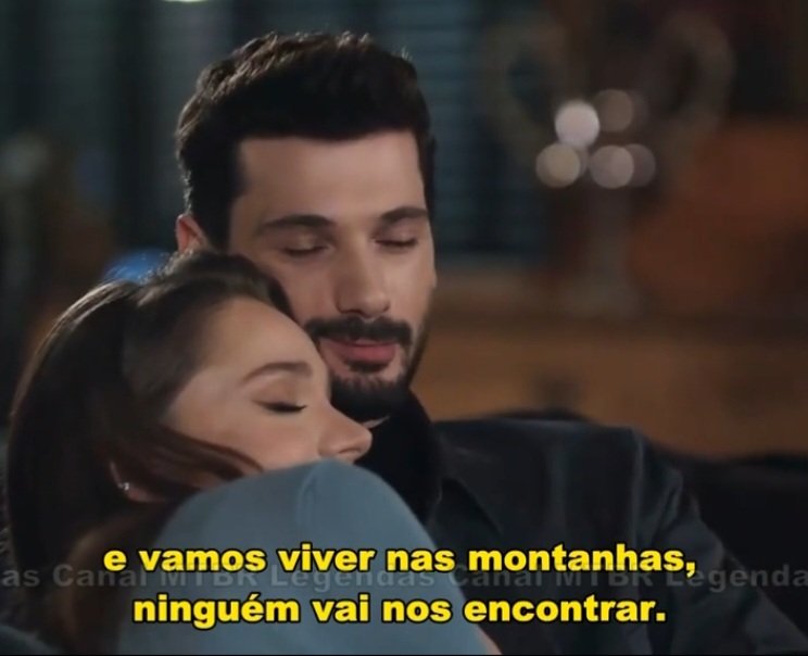 O Halil literalmente atingiu um dos mais altos níveis de desamparo e desespero nessas duas cenas. Ao ponto dele desejar a morte deles para que possam ficar juntos ❤️. Eu realmente me senti mal por ele, coisa que não acontecia desde o ep 55. 

#HudutsuzSevda #HalZey