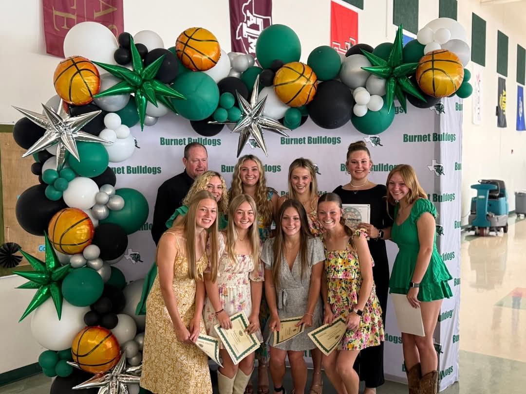 Good basketball banquet with an outstanding group!!!
Thanks for the great memories!!!