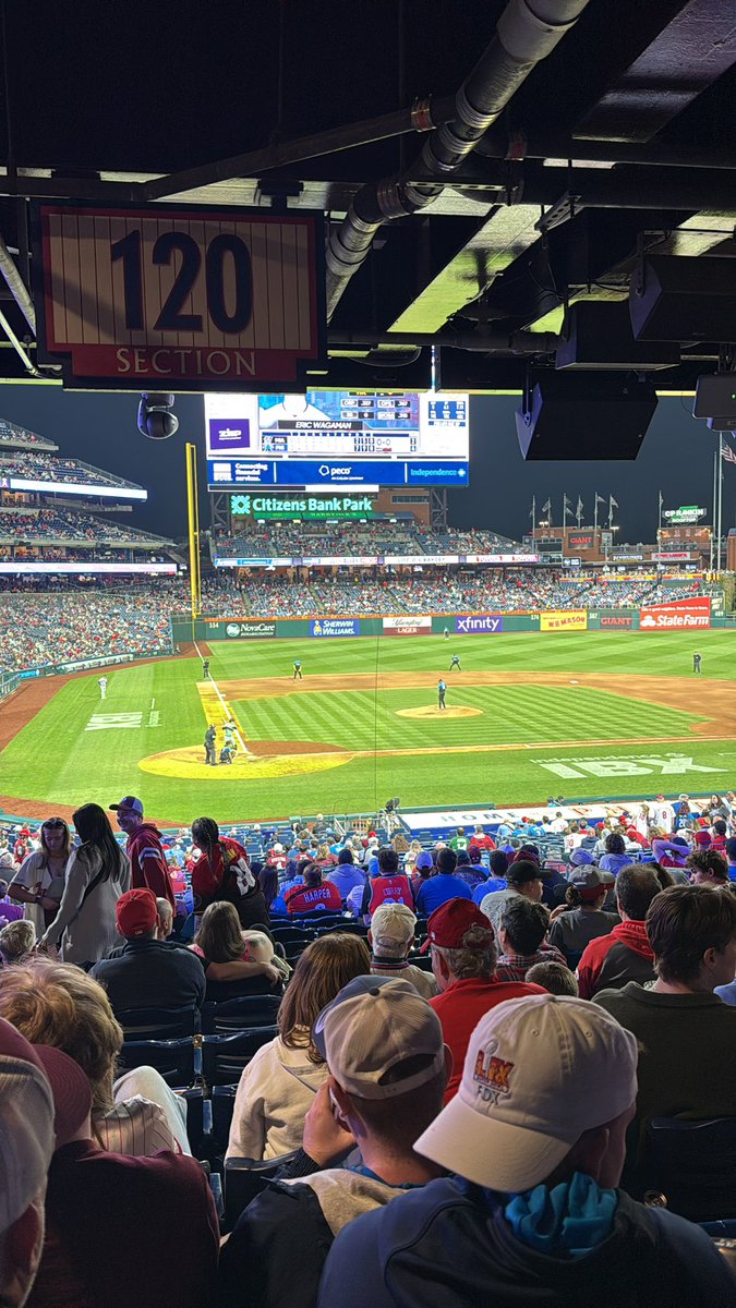 rome_cj's tweet photo. @rickybottalico The Doggies Pub Crew is present at CBP tonight! Made our trek for a win to get the squad back on track It’s time to turn the tide and get a win streak started!!! Let’s go Ricky Bo!!! Doggies Pub Crew is here!! https://t.co/tRTWQ63YAw