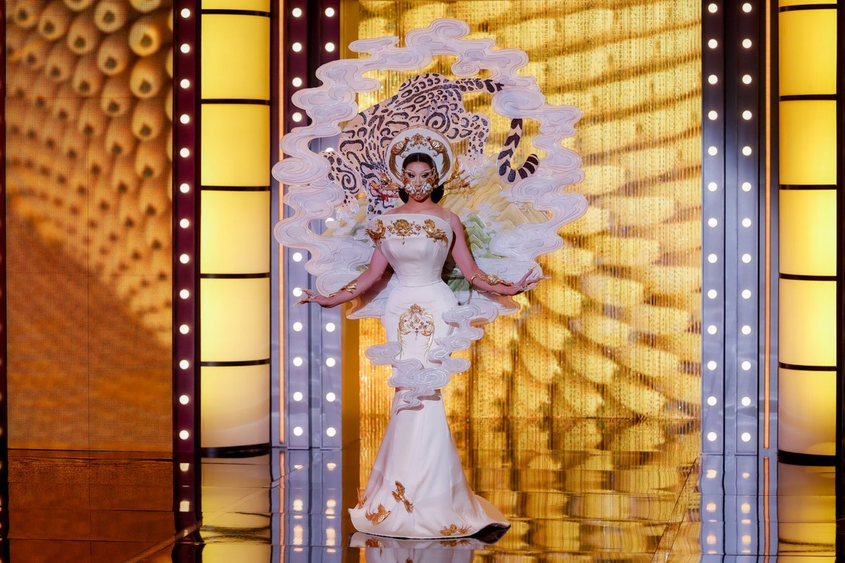 Mind you, she was 19 in Poland #DragRace