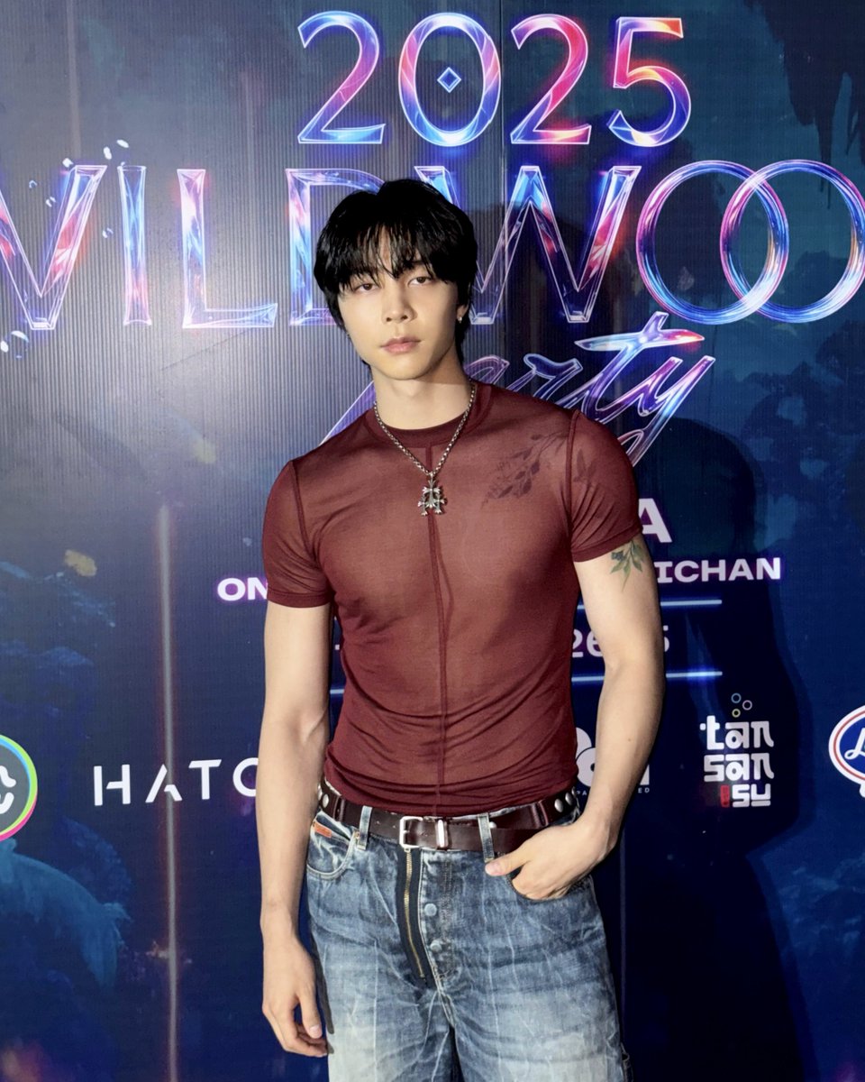 NCTsmtown's tweet photo. Johnnybe in Pattaya!! What a beautiful night, and an even more beautiful show Thanks for coming out and having a good time with me💚

#JOHNNY #NCT #NCT127
#JOHNNYBE #2025WILDWOODSPARTY
#JOHNNYBEinPATTAYA https://t.co/WLGa2YuwOH