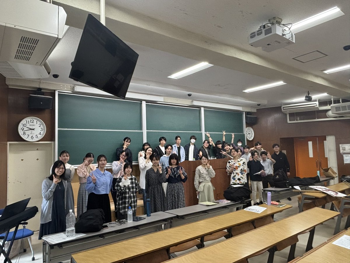 本日はいよいよスプリングコンサートです🌸

直前練習を終え、団員の士気も高まっています✨
素敵な演奏をお届けできるよう頑張ります💪

開演は10:45です🌟
4共21にてお待ちしています🙌