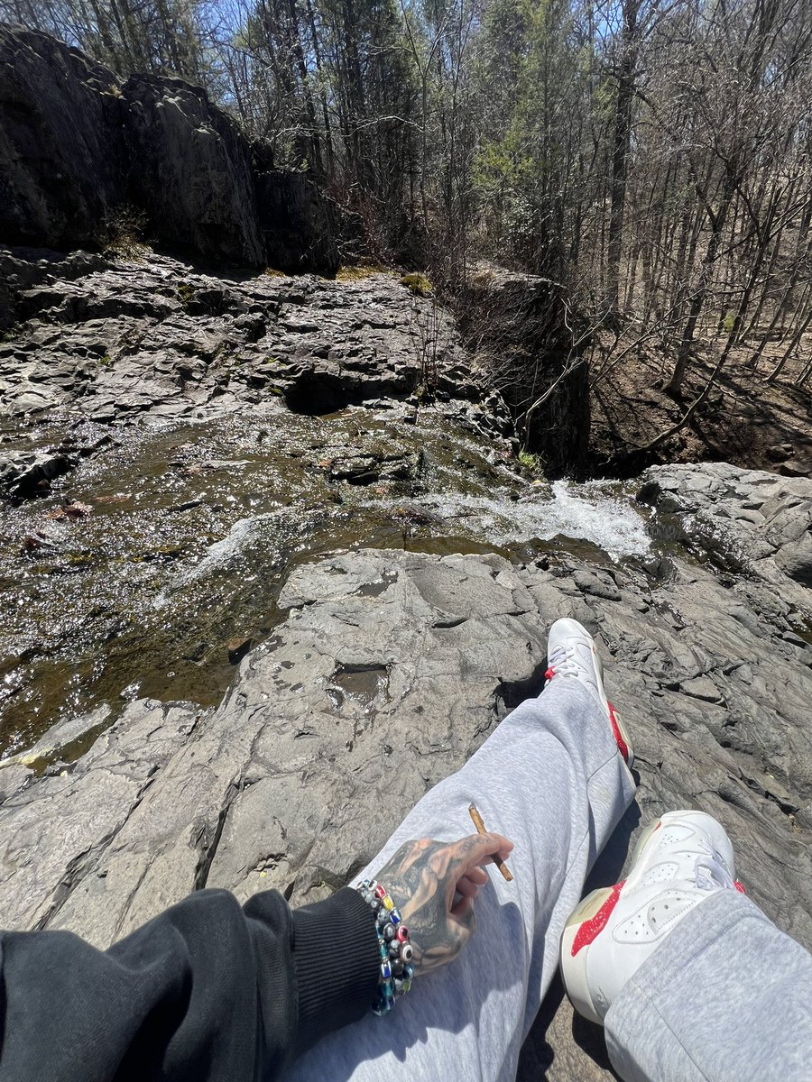 What A Great Way To Spend The Day Off 🌱🌎🌳💨🍃 #Spring #Stoner