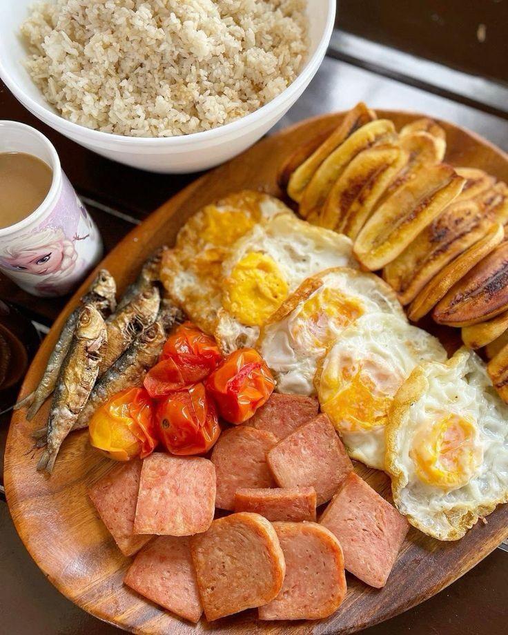 alingjai's tweet photo. ㅤㅤㅤㅤㅤ  
                
       good morning, people! rielle jaide zamora, jai na lang para madali. late intro and i #jwu pero nagluto agad ako ng breakfast for all :) maraming choices para hindi agad maubusan 💥

      #JaiJustGotHome
      #BRGY_143

ㅤㅤㅤㅤㅤ https://t.co/lBkeeIR3bA