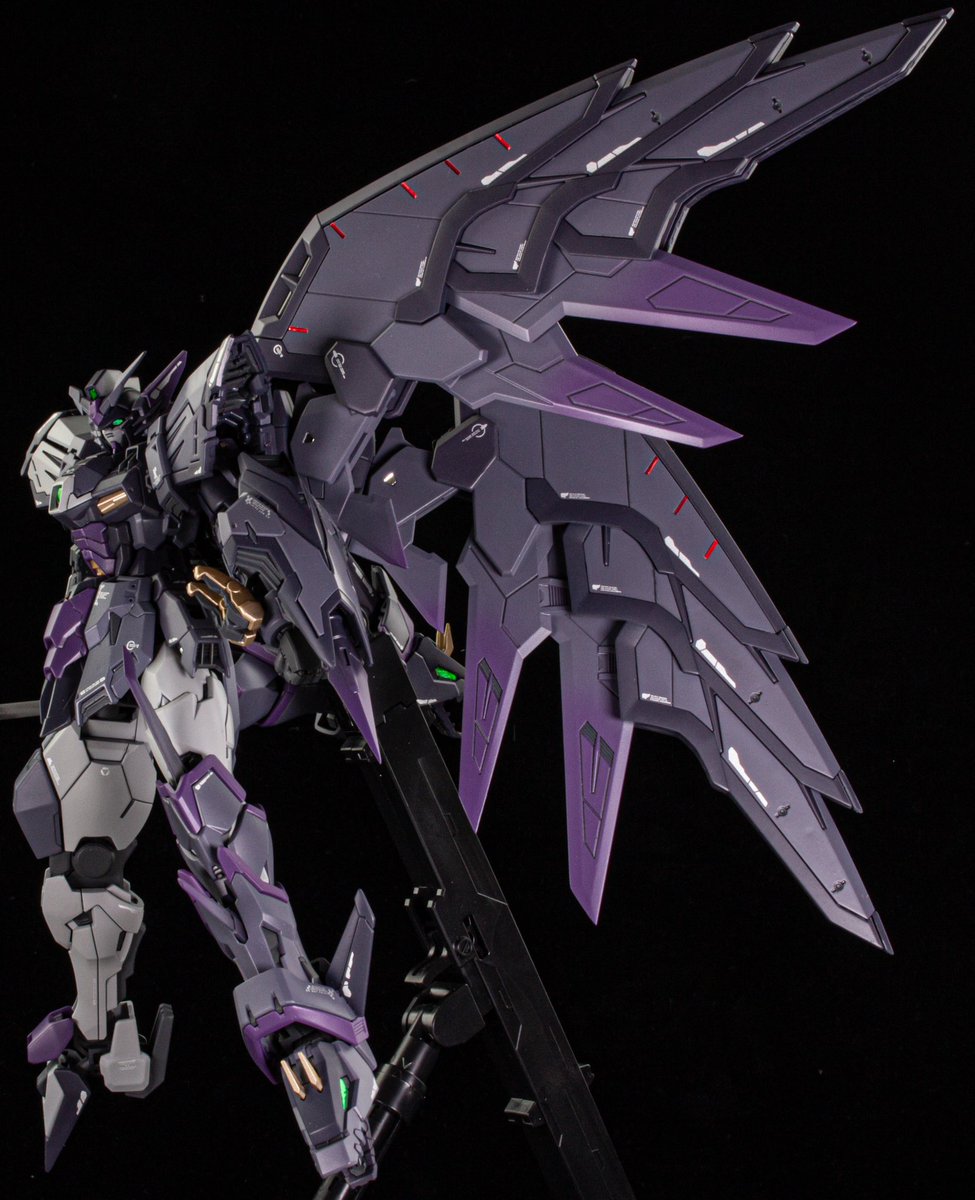 zusarianchannel's tweet photo. エピオンガンダムフェニーチェ完成です。ウイングガンダムフェニーチェの対となる機体という設定で作製してみました。 https://t.co/JfIToyWplS