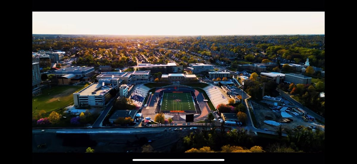 coachmcoleman's tweet image. Real time shot of Thursday nite final day of 25’ Spring Ball for the Bears 🐻 🔷🔶..  #morganstate