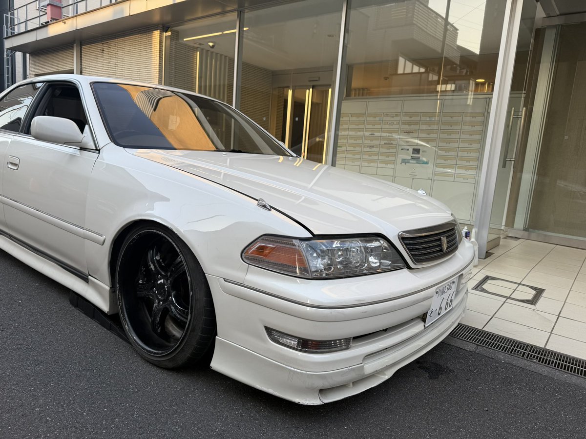 syasu0704's tweet photo. #ホイール売ります
work seeker 18インチ9j
エア抜け　クラック無し　ガリ傷多い
タイヤワイヤー出てます
直接引き取りでお願いします。
川崎市から500円 https://t.co/x8t7dxIsWc