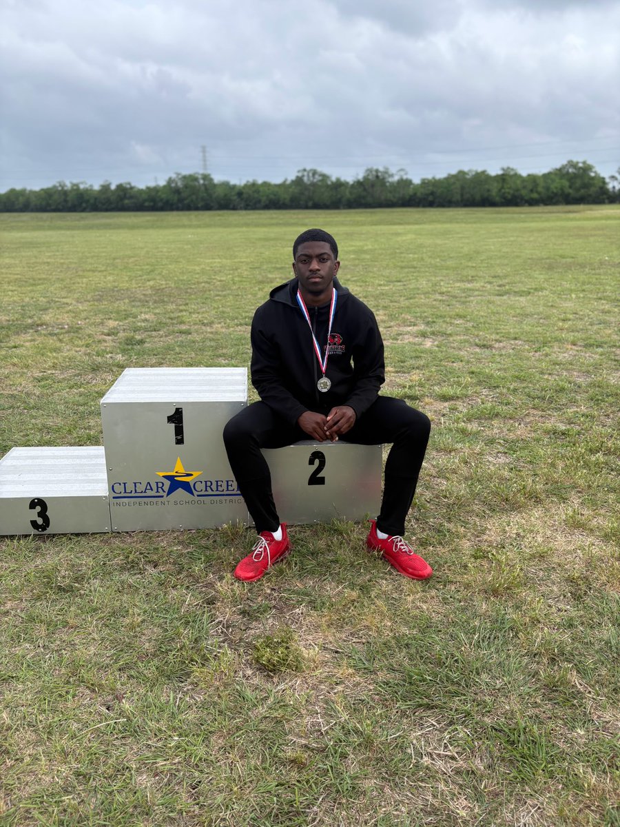 Clear Brook Boys T&F tweet media