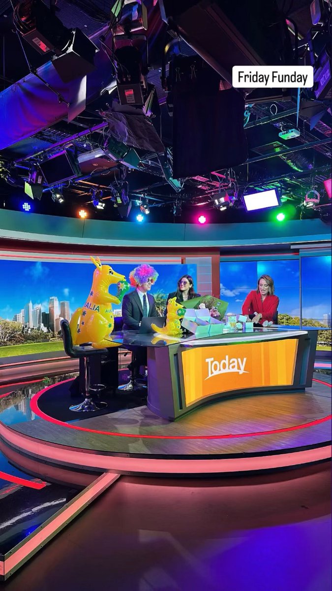 WorldWideCampus's tweet image. From Friday, April 4th, 2025 - Just almost on Easter... {Slide 1 of 2} #almosteaster