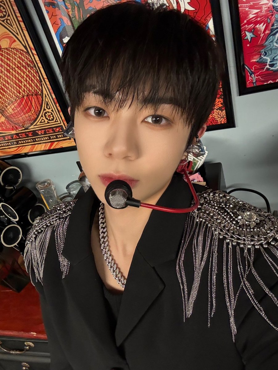 MEMBERS_8TURN's tweet photo. 제복허니🤭

#8TURN #에잇턴 #エイトターン
#승헌 #SEUNGHEON #スンホン https://t.co/af2F6Ikaks