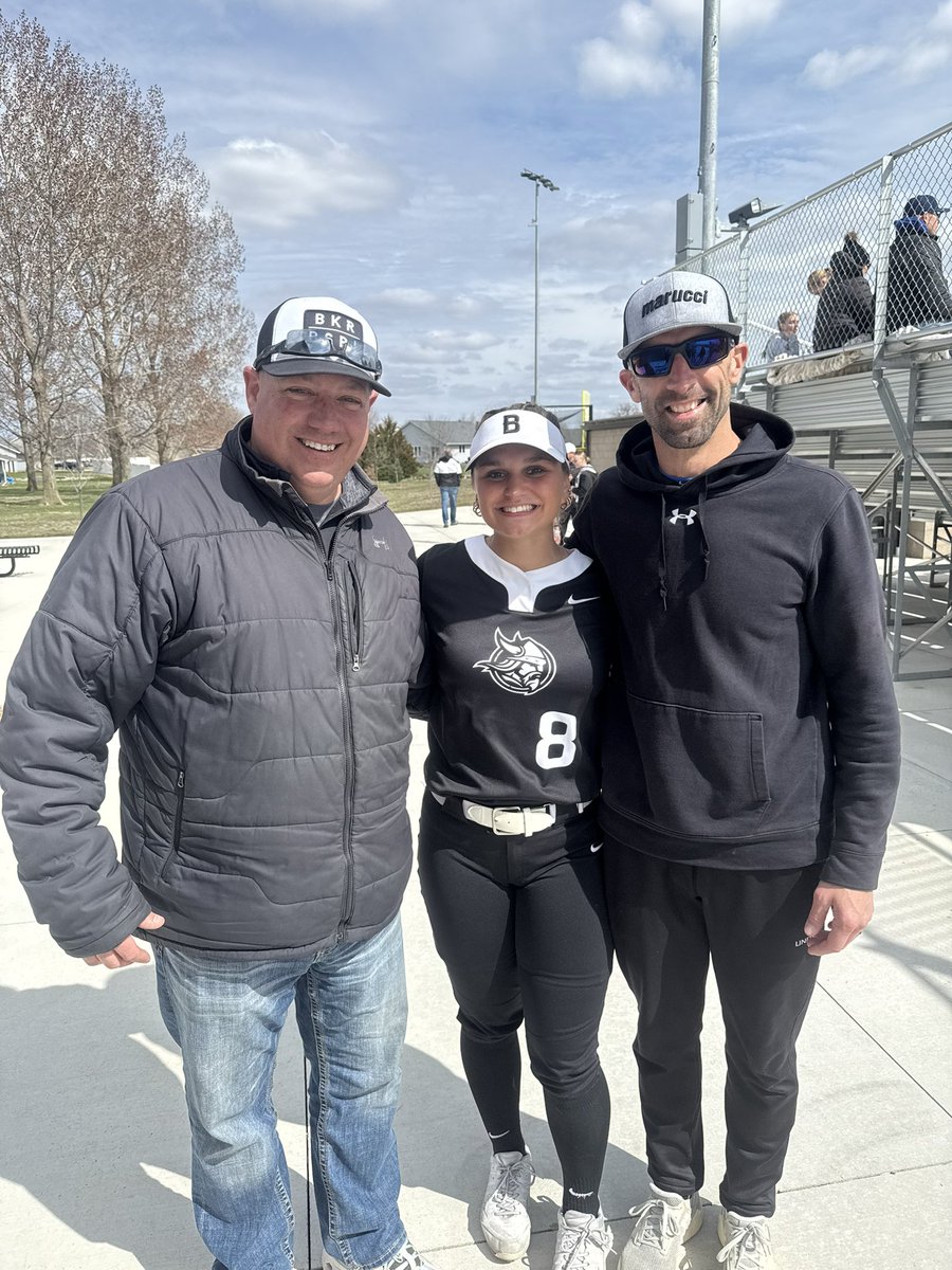 Misfits players and coaches out cheering on Addie and the BLC Vikings today!
Proud of you, Addie—once a Misfit, always a Misfit!
#MisfitsFamily #BLCVikings #SoftballSupport #MisfitMade