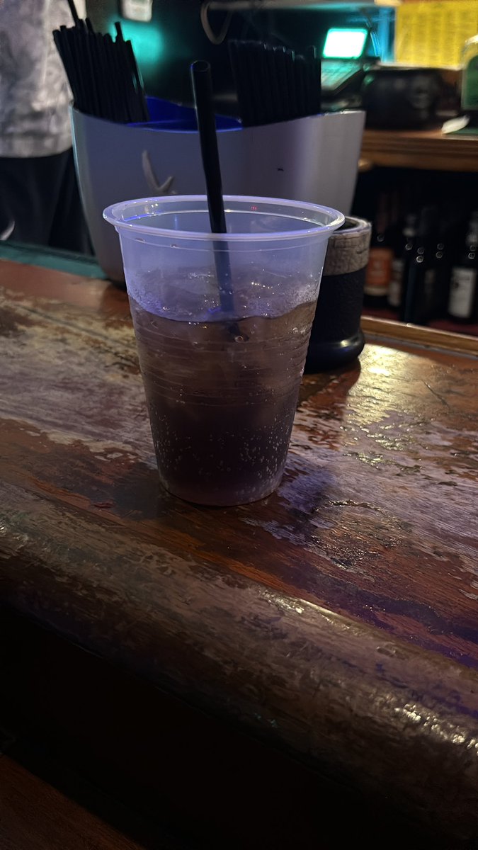myboyyyyy09's tweet photo. Faded family Easter cause I was too hungover for the drive.  Somehow ended back at the bar #sorrymom #ihaveaproblem https://t.co/jraI7KBlh7