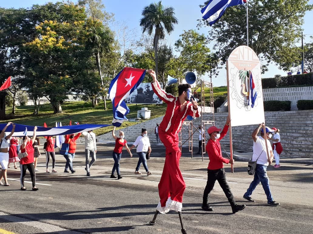 #MiVictoriaEs 
Todos a la Plaza este Primero de Mayo
#PorCubaJuntosCreamos 

#DeZurdaTeam_ 
<a href="/DeZurdaTeam_/">DeZurdaTeam 📳</a>