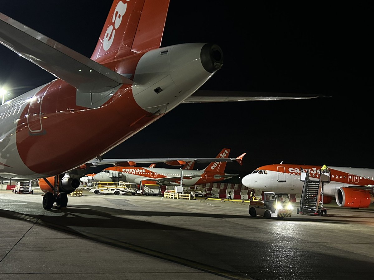 Robreferee's tweet image. EASY