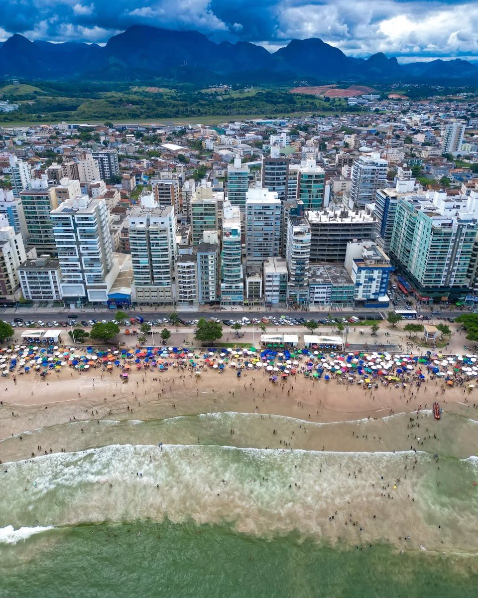euamovitoriaes's tweet photo. Feriadou em Guarapari. 🌊 #Guarapari
📍 Praia do Morro em Guarapari, ES.
🎥 phaelmoraess
#dronephotography #es #EspiritoSanto #capixabadagema #capixaba #mtur #brazil_repost #drone #terracapixaba #destinationearth #férias #viagem https://t.co/1g4x4KPHCR