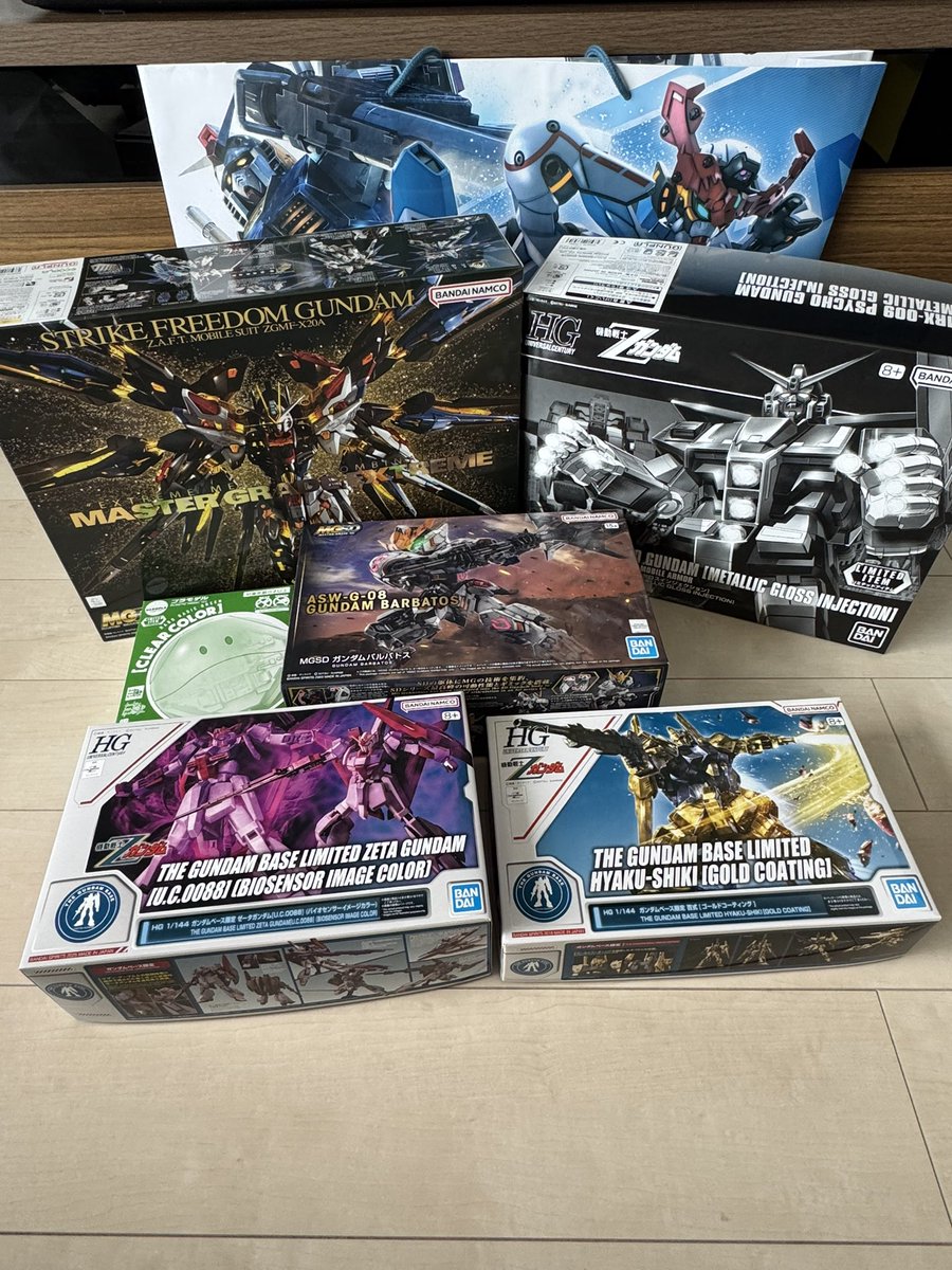 kouichiro88gun's tweet photo. ありがとう、ガンダムベース大阪
今日の出会い
やっと出会えたMGEX ストフリ&amp;
MGSDバルバトス！ https://t.co/qUFHCfZxpb