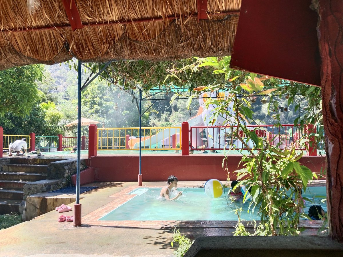 UrBartender04's tweet photo. Itogon ATM 🙂
#alterbaguio https://t.co/Ioh6xl0YqM