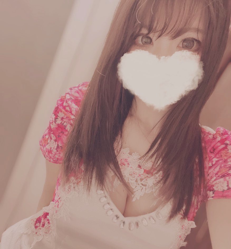 otonatic_emiri1's tweet photo. おはようございます🌸
今日は夏みたいに暑い🫠
29℃まで上がるみたい💦
水分補給しっかり🥹

本日12時〜20時までお部屋います🐰
ご予約ありがとうございます♪
まだまだご案内できます🩵💙🩵
よろしくお願いします🍓 https://t.co/fyIUqDemGC