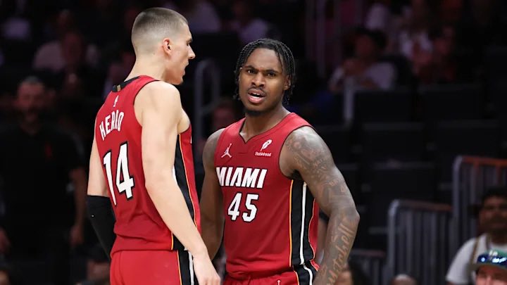 Davion Mitchell energy in that overtime was the first time I’ve stood up and barked at my TV since Jimmy vs Grant Williams

I’m so glad he’s on my team 😭