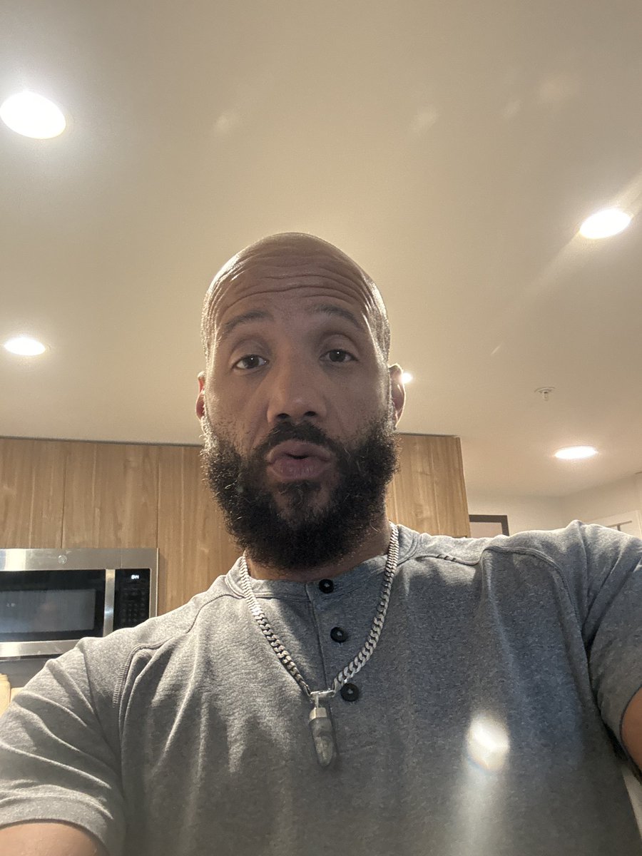 TysonJames21's tweet photo. What y’all doing? https://t.co/9H44TjTRdm