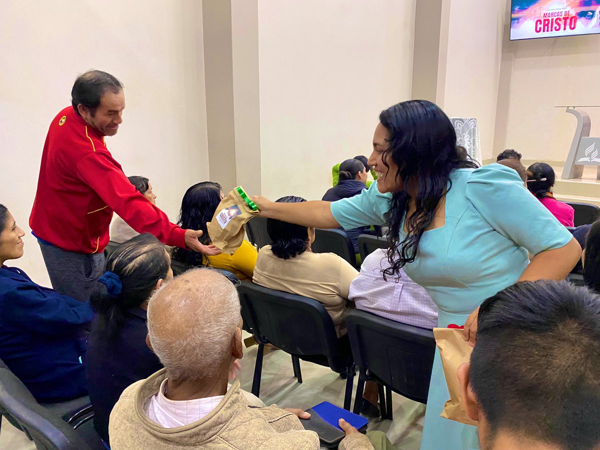 📍IASD Central Roma

Que felicidad poder recibir a nuestros amigos ☺️de esperanza en esta semana especial: Marcas de Cristo ♥️✨

#MPN #SemanaSanta #2025