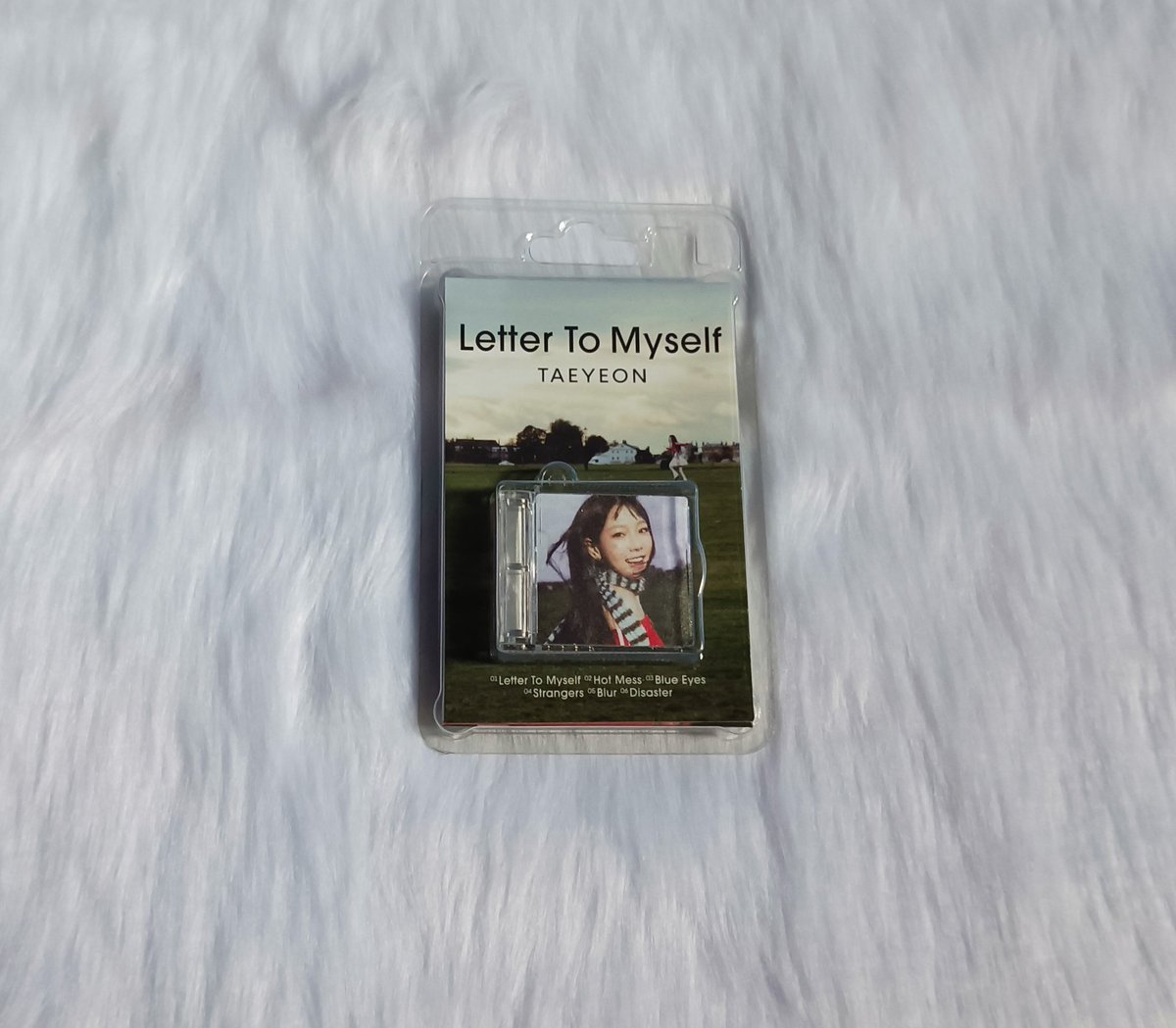 NINE 🦋 tweet media