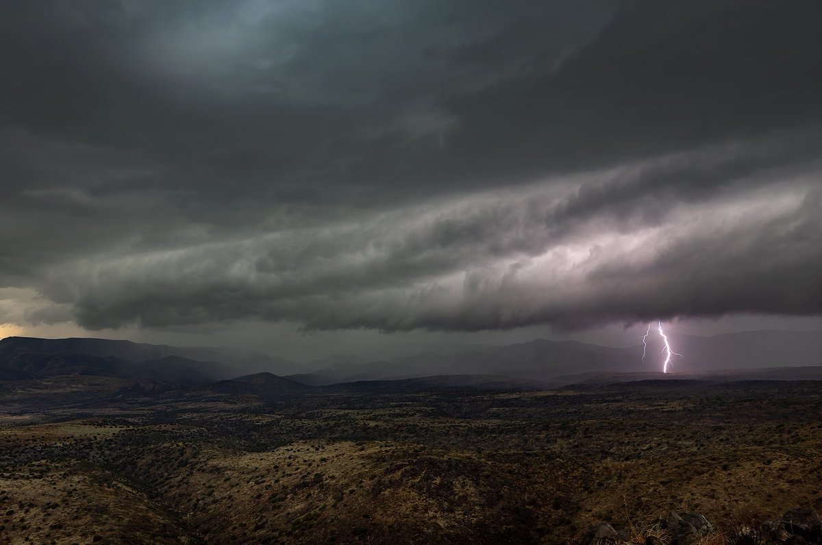 Mark J. Rebilas (@rebilasphoto) on Twitter photo Got my first bolt of 2025 today from atop Humboldt Peak from this photogenic shelf cloud. Felt good to see some lightning! #azwx #stormhour <a href="/NWSPhoenix/">NWS Phoenix</a>
📸 <a href="/rebilasphoto/">Mark J. Rebilas</a> Got my first bolt of 2025 today from atop Humboldt Peak from this photogenic shelf cloud. Felt good to see some lightning! #azwx #stormhour <a href="/NWSPhoenix/">NWS Phoenix</a>
📸 <a href="/rebilasphoto/">Mark J. Rebilas</a>