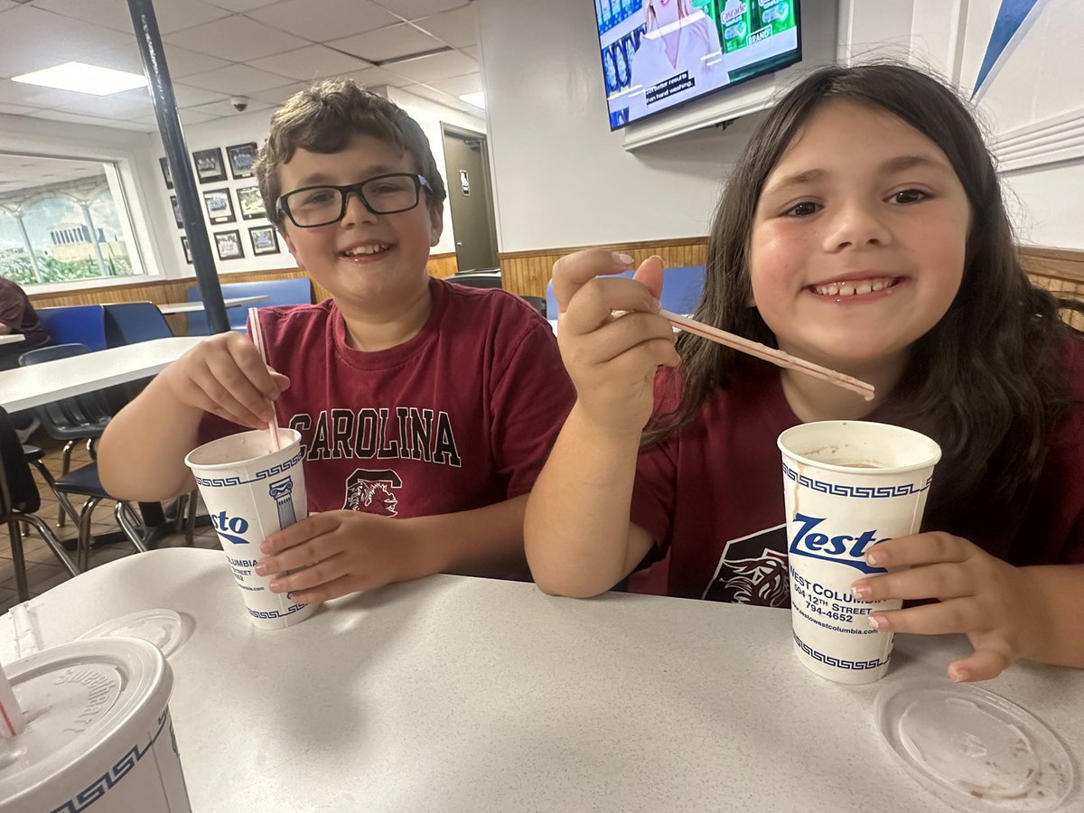 Erin Fox tweet media