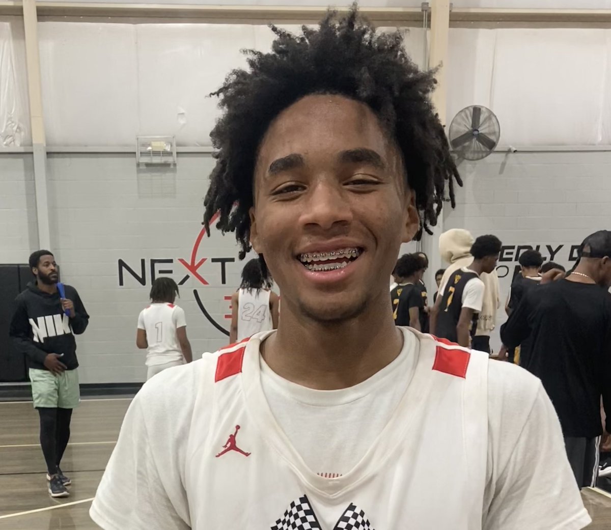 Shun Williams (@ontheradarhoops) on Twitter photo OTR Summer Jam
Jayden Beckham led the way for Triangle Offense Elite.
Heโs a consistent scorer with a solid skill set.
๐ <a href="/TriOffElite/">Triangle Offense Elite</a> OTR Summer Jam
Jayden Beckham led the way for Triangle Offense Elite.
Heโs a consistent scorer with a solid skill set.
๐ <a href="/TriOffElite/">Triangle Offense Elite</a>
