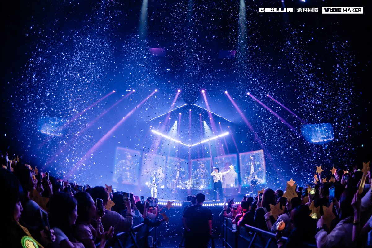 chillin_taiwan's tweet photo. 【2025 FTISLAND LIVE ‘PULSE’ THE FINAL IN KAOHSIUNG】
謝謝普利們跟三位成員一起再次來到高雄創造新的回憶
將 PULSE 巡迴演唱會做了完美 ending
之後也要繼續見面 💛💚
更多照片 https://t.co/Yg0jxiHENJ
#FT아일랜드 #FTISLAND #PULSE #THE_FINAL https://t.co/5qDVA8e2eC