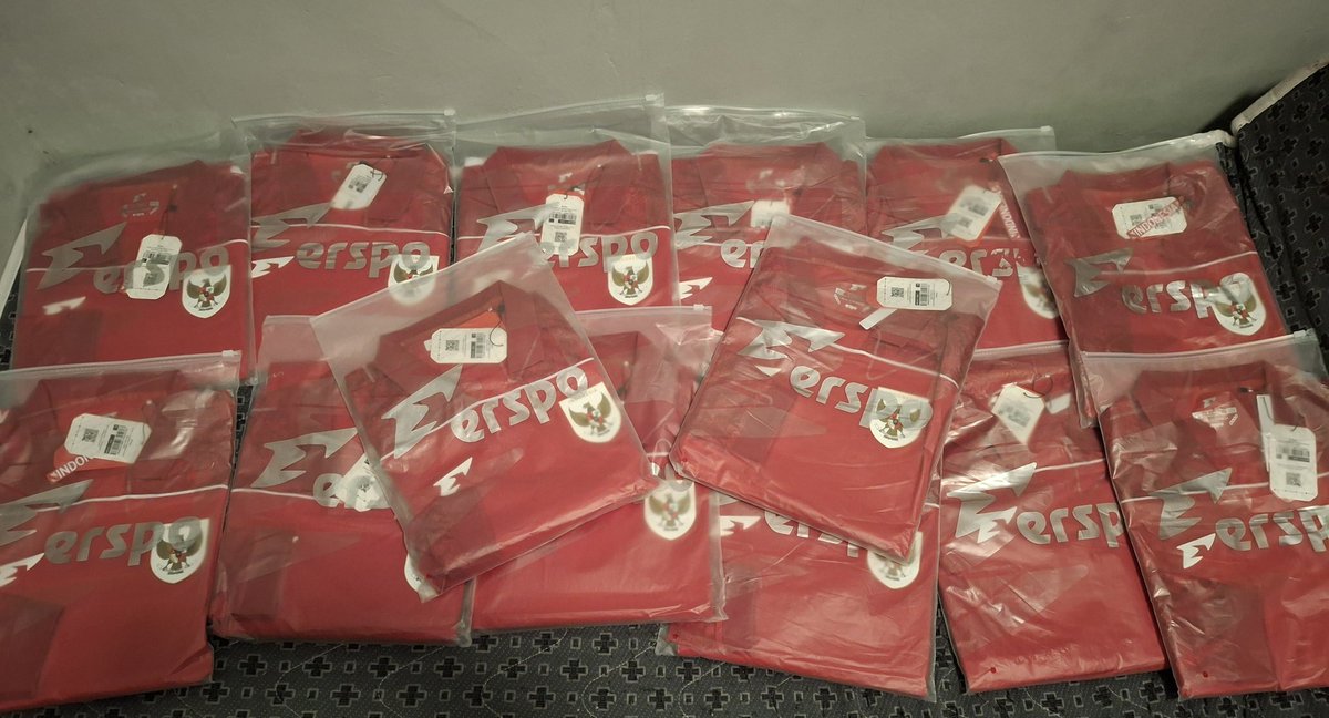 lineupstore tweet media