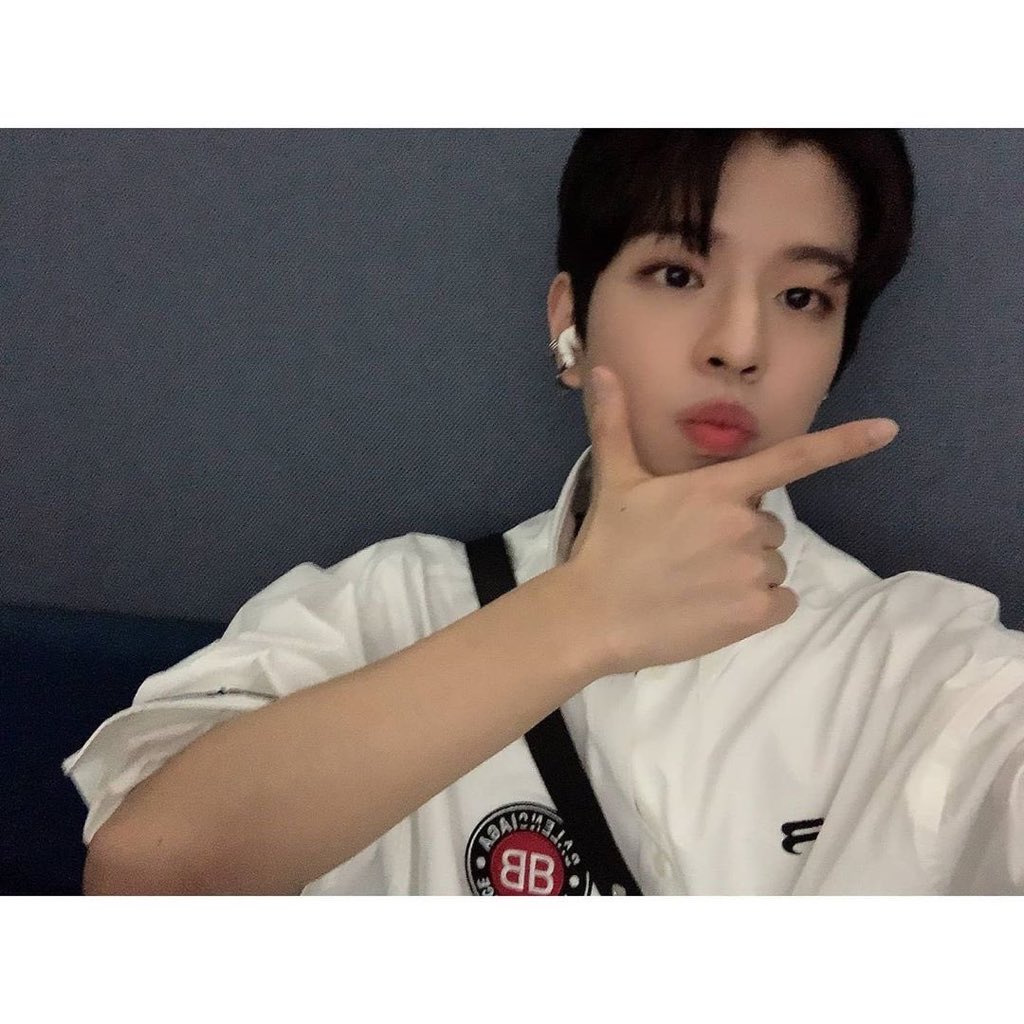 𝐞ig𝚑𝕥 𝐤𝕚ddz 𔘓𓈒࣪· 𝕚𝚗 𝕝i𝚏ē ! tweet media