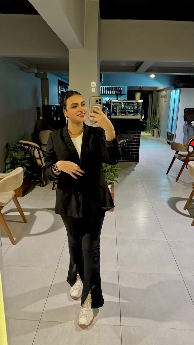 AyahReda___'s tweet photo. Mirror 🪞 https://t.co/UdgYRcwWnQ