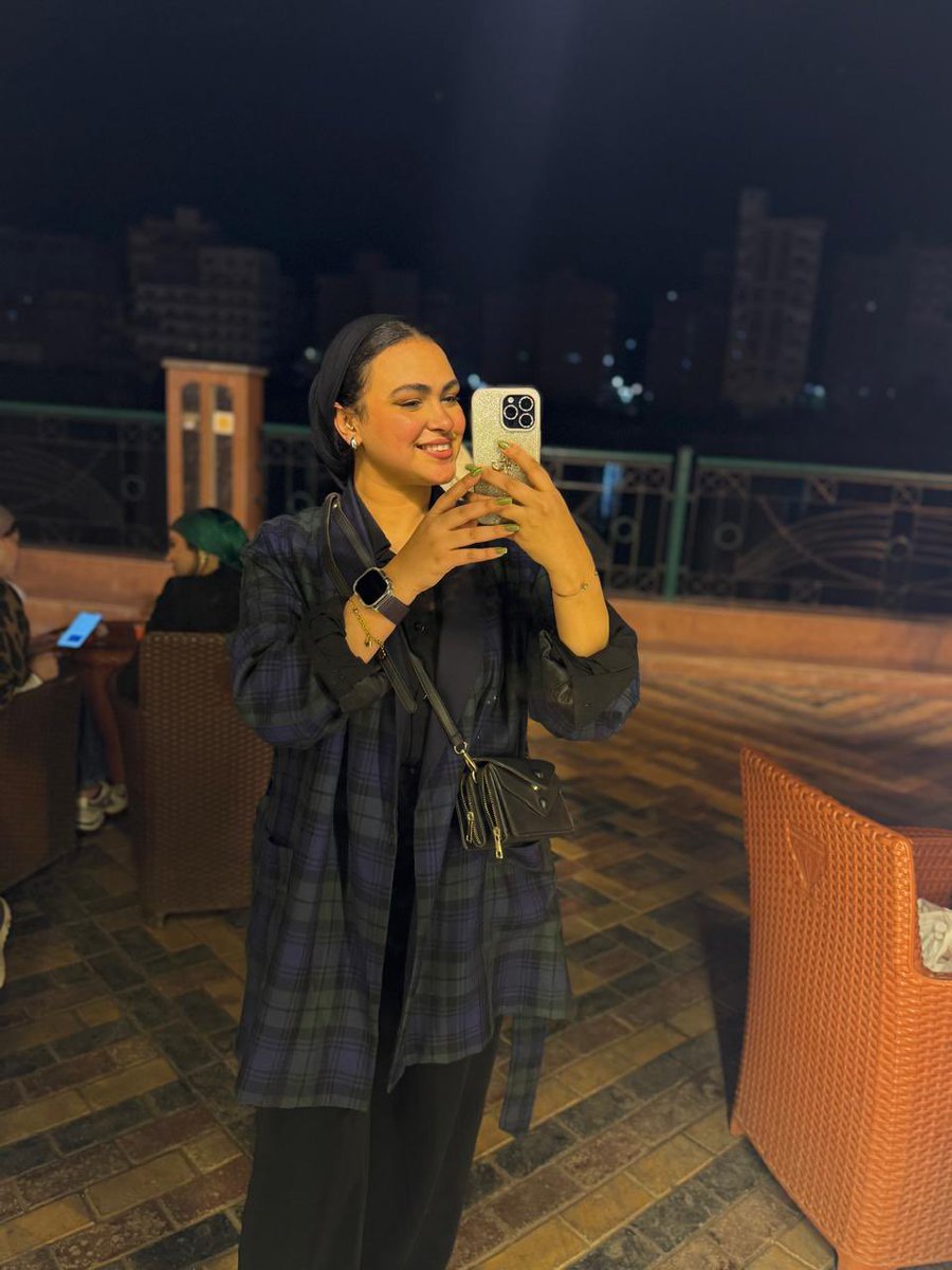 AyahReda___'s tweet photo. Mirror 🪞 https://t.co/UdgYRcwWnQ