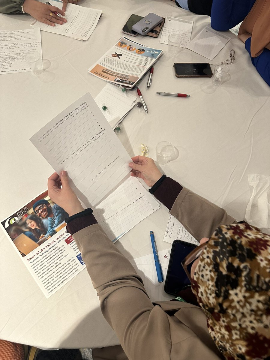 Linarabic20's tweet photo. Great engagement workshop on storytelling in Arabic classroom.teacher engaged applying their learning in groups #ISNAeast2025 #Arabicworkshop #engagment https://t.co/QgvKnk581f