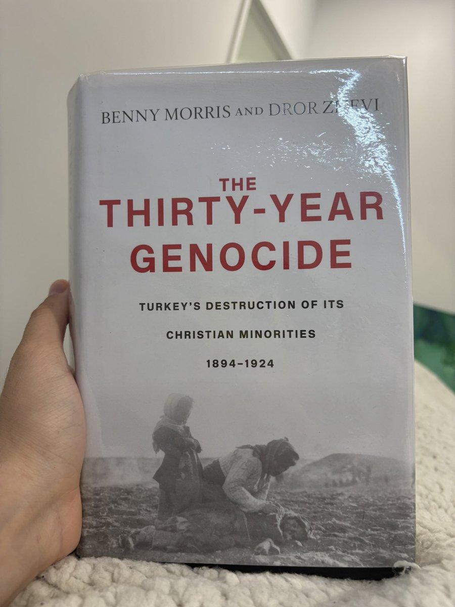 DrewPavlou's tweet image. Like if you think Hasan Piker should read this