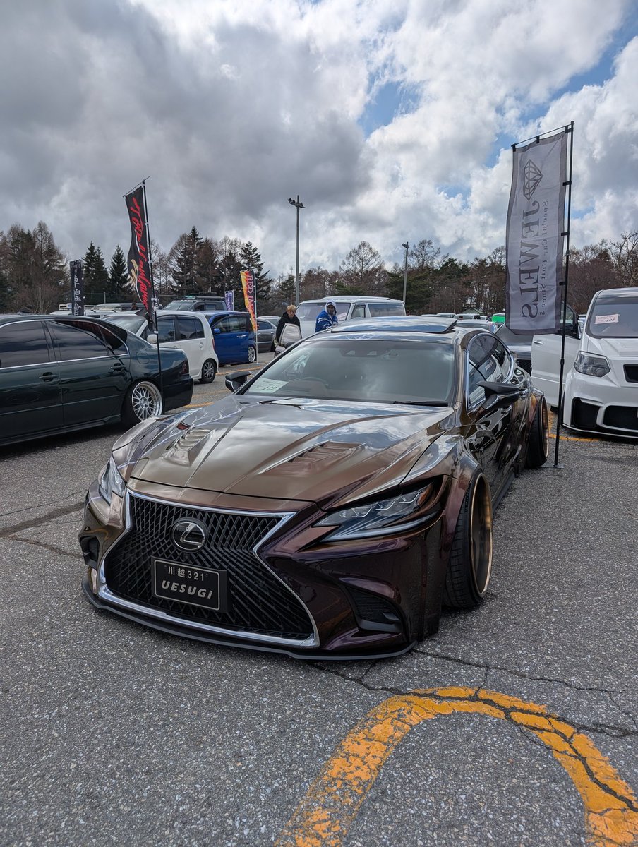 madspeed1975's tweet photo. ローフォルム杯の画像放出!
#lowform #ローフォルム杯
#車好き #lexusls
#madspeed1975 https://t.co/Tg0NEzmMTX