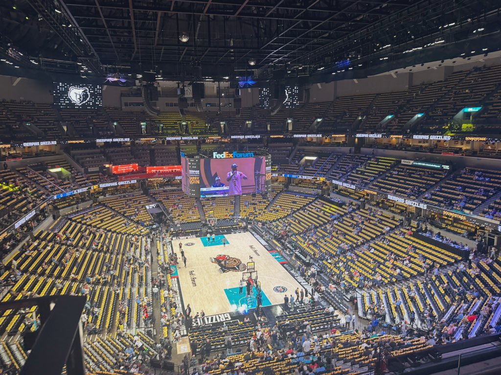 memfizzg's tweet image. get the win @memgrizz #PlayInTournament