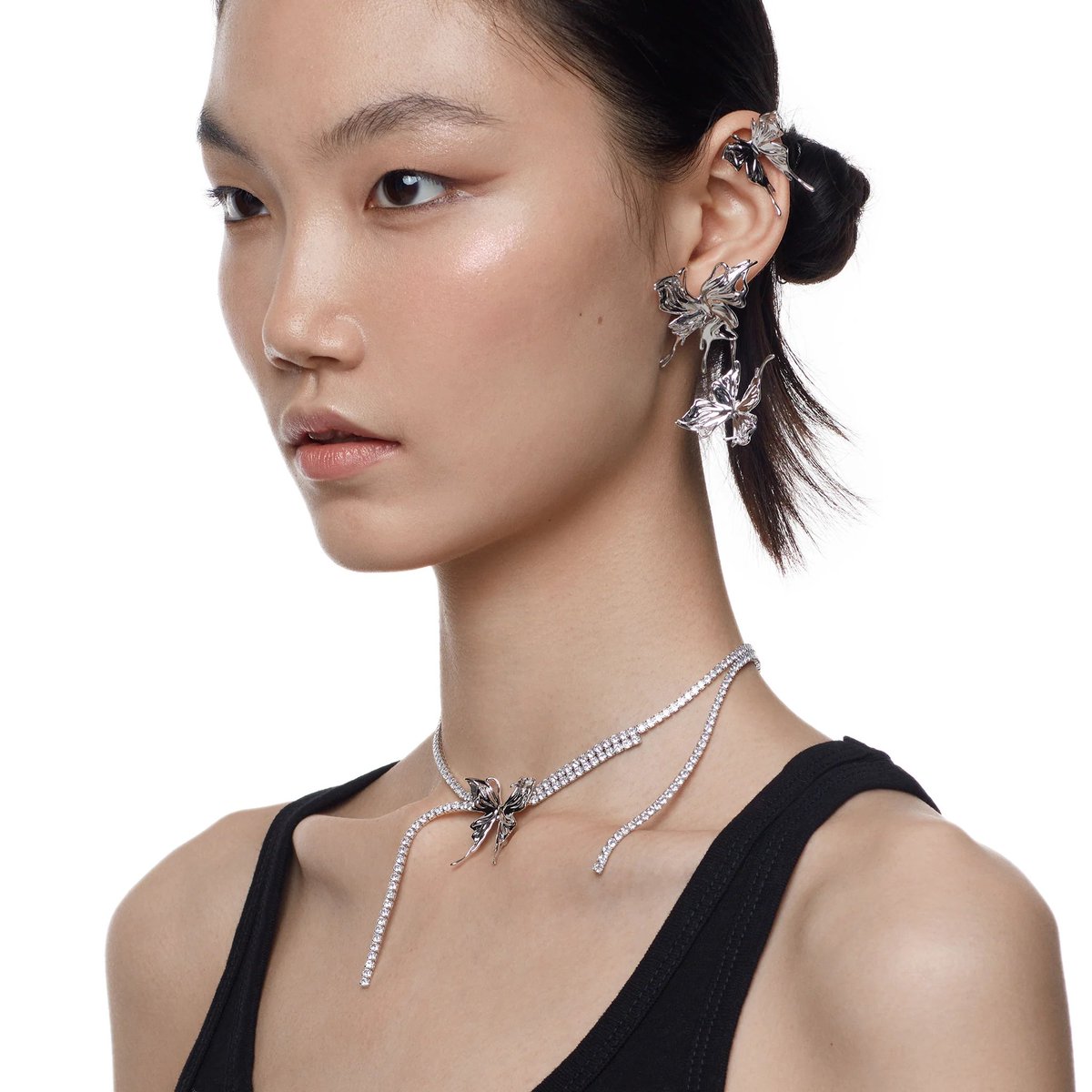 yawbbb's tweet photo. yvmin - Shadow Liquified Butterfly Earring https://t.co/K7x2jWCMZX
