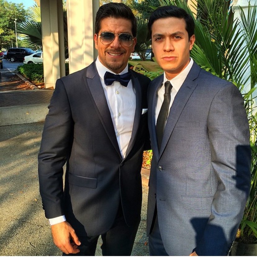 A votar por <a href="/PauloQuevedoOf/">Paulo Quevedo de la Vega</a> #TEAMPALULU